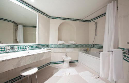 Yasmine Hotel | El Mouradi Hammamet