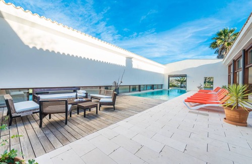 Maria de la Salut House | El Pujol