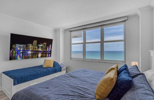 Mid Beach Apartment | Elara Beachfront 2 Bedrooms Direct OceanView with Parking