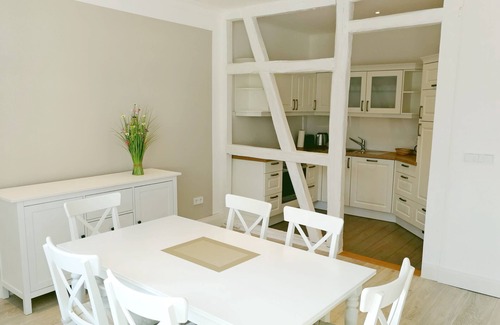 Amt Neuhaus House | Elbtalauen, comfortable 4* vacation home with 2 separate apartments of 100 m² each