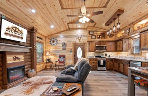 Ringold Cabin | Electric fireplace, free internet, pond for fishing, less than 5 miles from lake