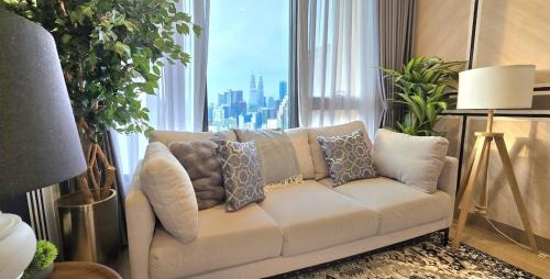 Pudu Apartment | Elegance Jr Suite with KLCC view & Gorgeous Pool