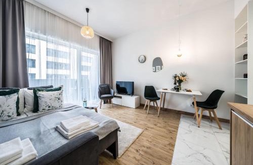 Psie Pole Apartment | Eleganckie Studio z Balkonem Slonimskiego 2 by Noclegi Renters