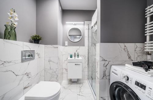 Psie Pole Apartment | Eleganckie Studio z Balkonem Slonimskiego 2 by Noclegi Renters