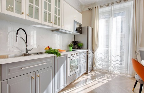 Strasbourg -Saint-Denis Apartment | Elegant 120m² 3BR Romantic Center - Haussmannian