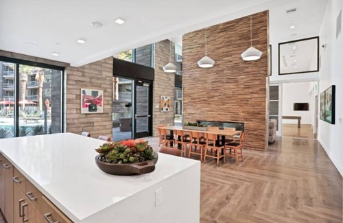 Fremont Condo | Elegant 1BR Condo w Pool & Fire Pit at Aya Apartments