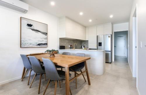 Batemans Bay Apartment | Elegant 2-Bed Apartment with Stunning Views