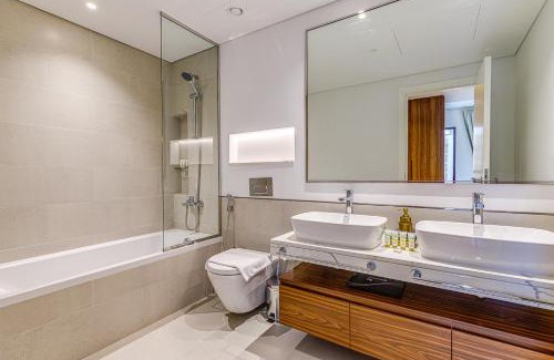 Umm Suqeim 3 Apartment | Elegant 2 Bedroom Apartment - Jadeel 2, Madinat Jumeirah - Allsopp & Allsopp