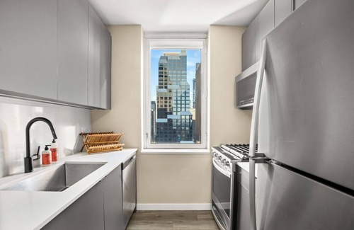 Central New York City Apartment | Elegant 2bed 2bath apt