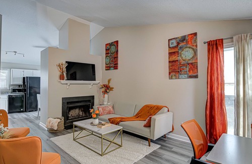 Winston - Salem Condo | Elegant 2Bed1B Condo in quiet neighborhood near WFU, UNSA, Hospitals.