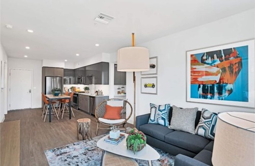 Fremont Condo | Elegant 2BR Condo w Pool & Fire Pit at Aya Apartments
