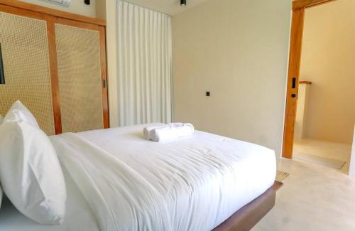 Selong Belanak Villa | Elegant 3 Bdr Villa , beach 3 mins walk