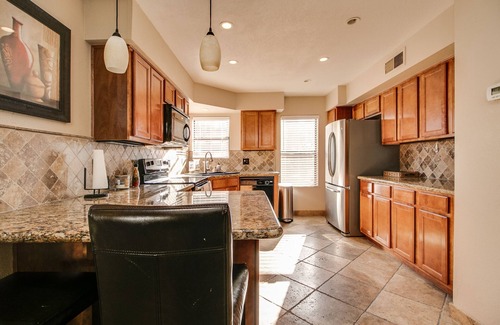 Central Scottsdale Condo | Elegant 3 Bedroom In McCormick Ranch