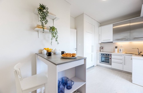 Glyfada Apartment | Elegant 3 dbrm apt iin the Heart of Glyfada