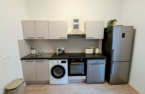 Quartier du Port Apartment | Elegant 3-room apartment with large terrace in Le Port