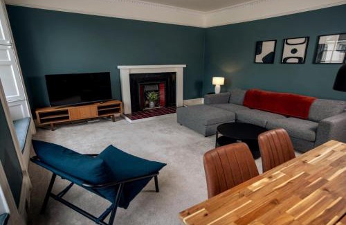 Perth Apartment | Elegant 3BD Georgian Retreat in Perth City Centre