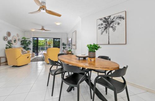 Cairns North Apartment | Elegant 3BR Cairns Esplanade Apartment with Pool