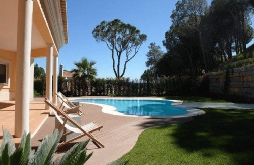 Almancil Villa | Elegant 6 Bedroom Villa | Villa Arden | Games Room With Snooker Table And Table.
