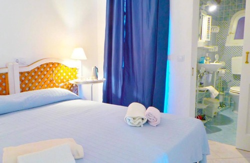 Cala'n Bosch Villa | ELEGANT AND FUN VILLA IN FRONT OF THE SEA