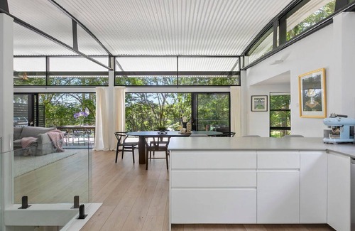 Macmasters Beach House | Elegant abode only moments to Macmasters Beach
