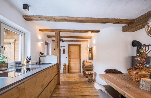 Bayrischzell Ski Chalet | Elegant Alpenchalet with Wi-Fi, Balcony, Whirlpool, Sauna and Mountain View