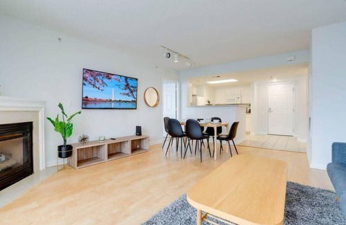Ballston Apartment | Elegant and Charming Apt in Ballston with Gym