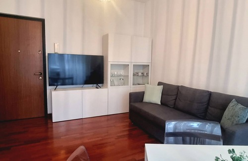 Maggiolina Apartment | Elegant and quiet one-bedroom apartment in Central-Gioia area