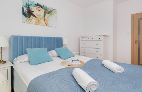 Nowy Port Apartment | Elegant Apartment for Families in Gdansk, with balcony