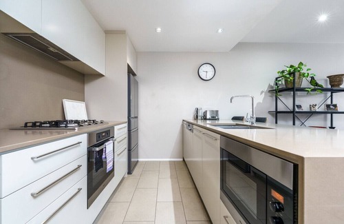 Kingston Apartment | Elegant Apartment in Kingston Foreshore