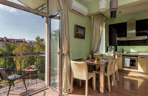 Minsk City Centre Apartment | Elegant apartment in the city center