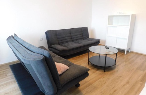 Ljubljana Apartment | Elegant Apartment Poklukarjeva Street