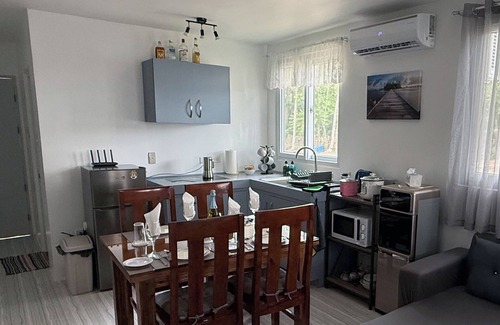 San Francisco Island House | Elegant Beachfront Stay with Private Beach, 1Km from Port of Consuelo!