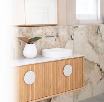 Sunshine Beach House | Elegant Beach House & Whale Watching Gem