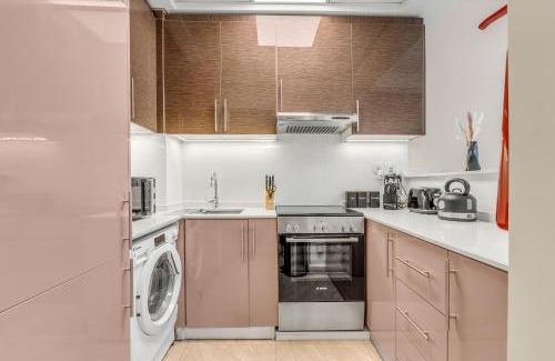 Al Barsha Apartment | Elegant & Bright 1BDR Apartment in Samana Greens in Arjan