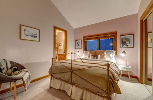 Whistler Ski Chalet | Elegant Chalet with Stunning Views of Whistler Mountain, walk to Village