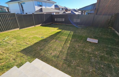 Leppington House | Elegant & Convenient New House at Leppington - 2 min Drive From Train Station!