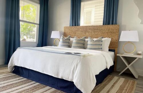 Historic Downtown Savannah House | Elegant Duplex Steps to Forsyth!