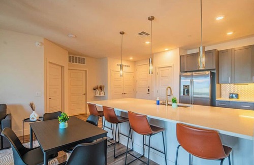 North Scottsdale Apartment | Elegant Escape | TPC Golf, Kierland, Pool, W/D