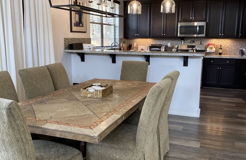 Flagstaff House | Elegant Flagstaff Getaway - 7 minutes from NAU