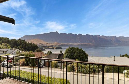 Fernhill Apartment | Elegant Foundations Cozy 2BR Retreat