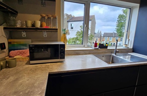 Chelmsford Apartment | Elegant Greenwich Apartment