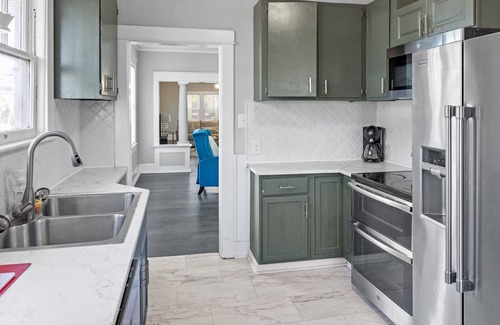 Florence House | Elegant Historic Home w/Modern Touch in Florence