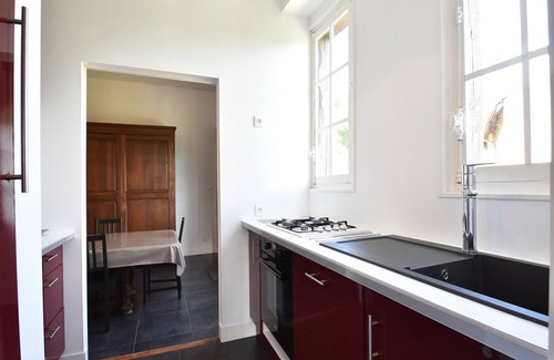 Pays-de-Belves Villa | Elegant Mansion Stay in Belvès