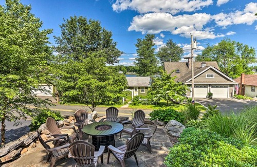 Middlefield House | Elegant Middlefield Getaway with Game Room!