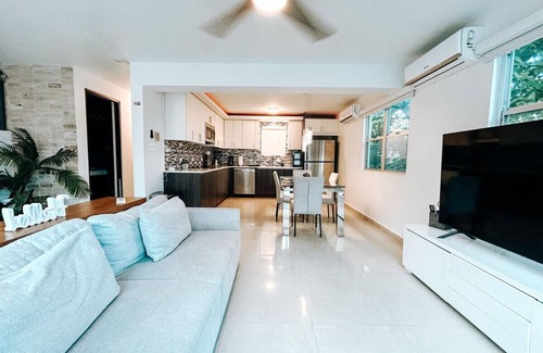 Santurce Villa | Elegant Modern PH W/Balcony & Parking