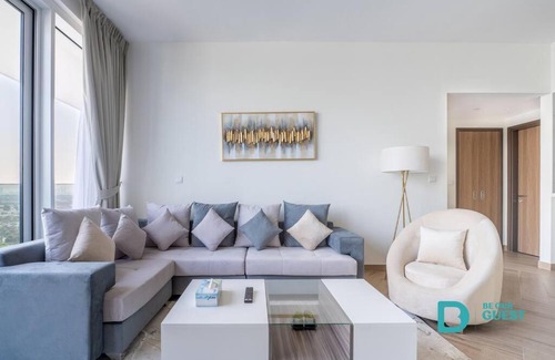 Bur Dubai Apartment | Elegant One Bedroom Apartment in Wasl 1 Residence