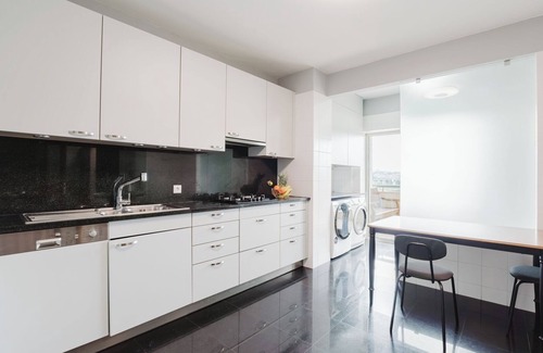 Oliveira do Douro Apartment | Elegant Riverfront Flat | Pool and Sports by Host Wise