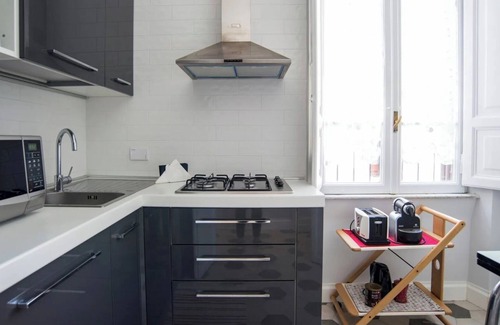Rome City Centre Apartment | Elegant Roman Apartment with Rooftop Access & Landmark Views