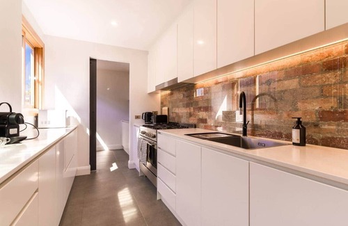 Seddon House | Elegant Seddon Stay Historic Charm & Modern Twist