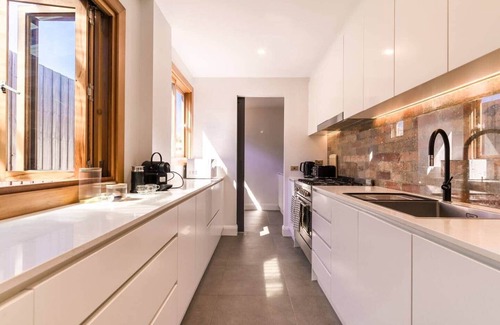 Seddon House | Elegant Seddon Stay Historic Charm & Modern Twist